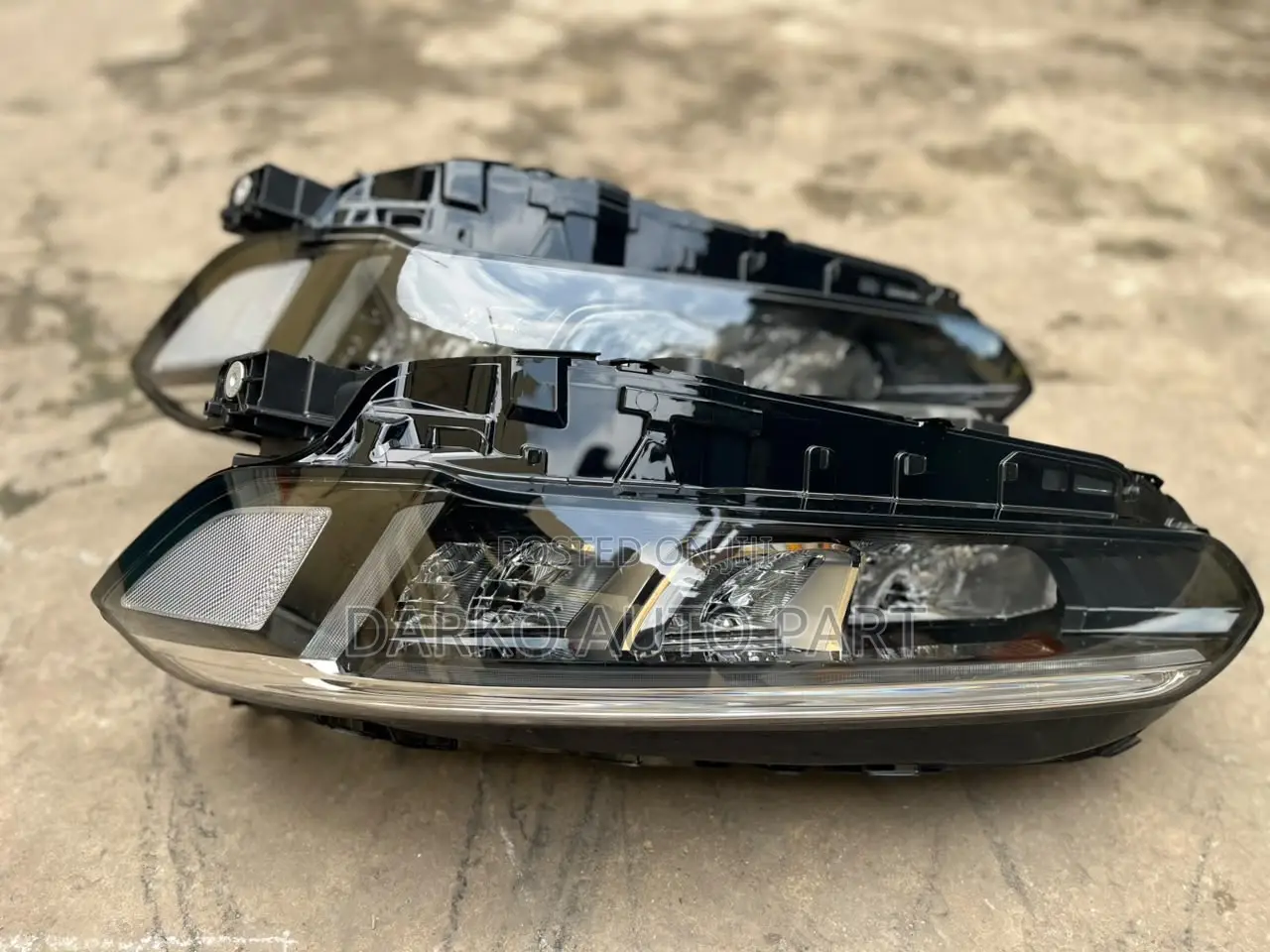 Honda Civic 2022-2024 Headlights All White Available