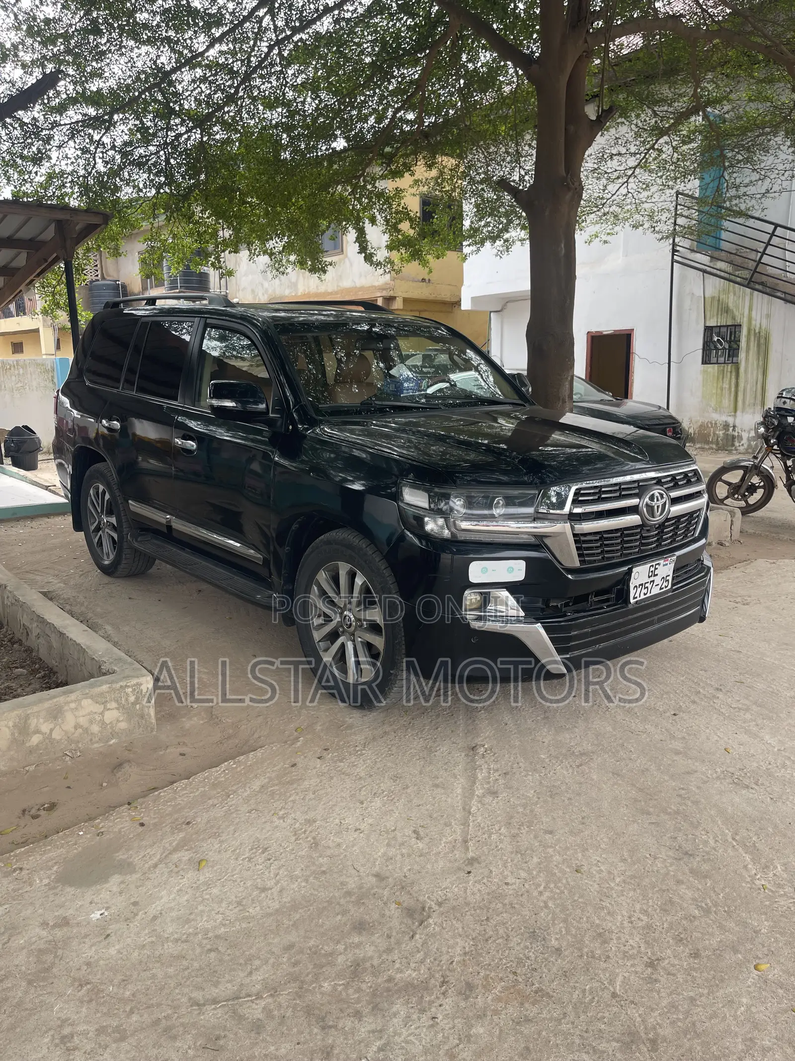 Toyota Land Cruiser 4.5 V8 DSL 2015 Black