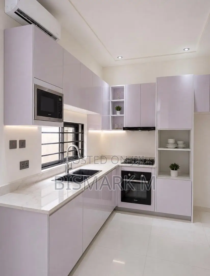 3bdrm House in Lakeside Estate, Ashaley Botwe for sale