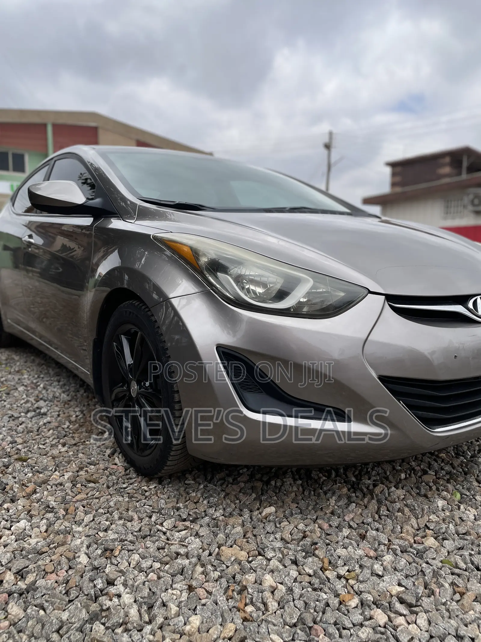 Hyundai Elantra SE 4dr Sedan (1.8L 4cyl 6M) 2015 Gold