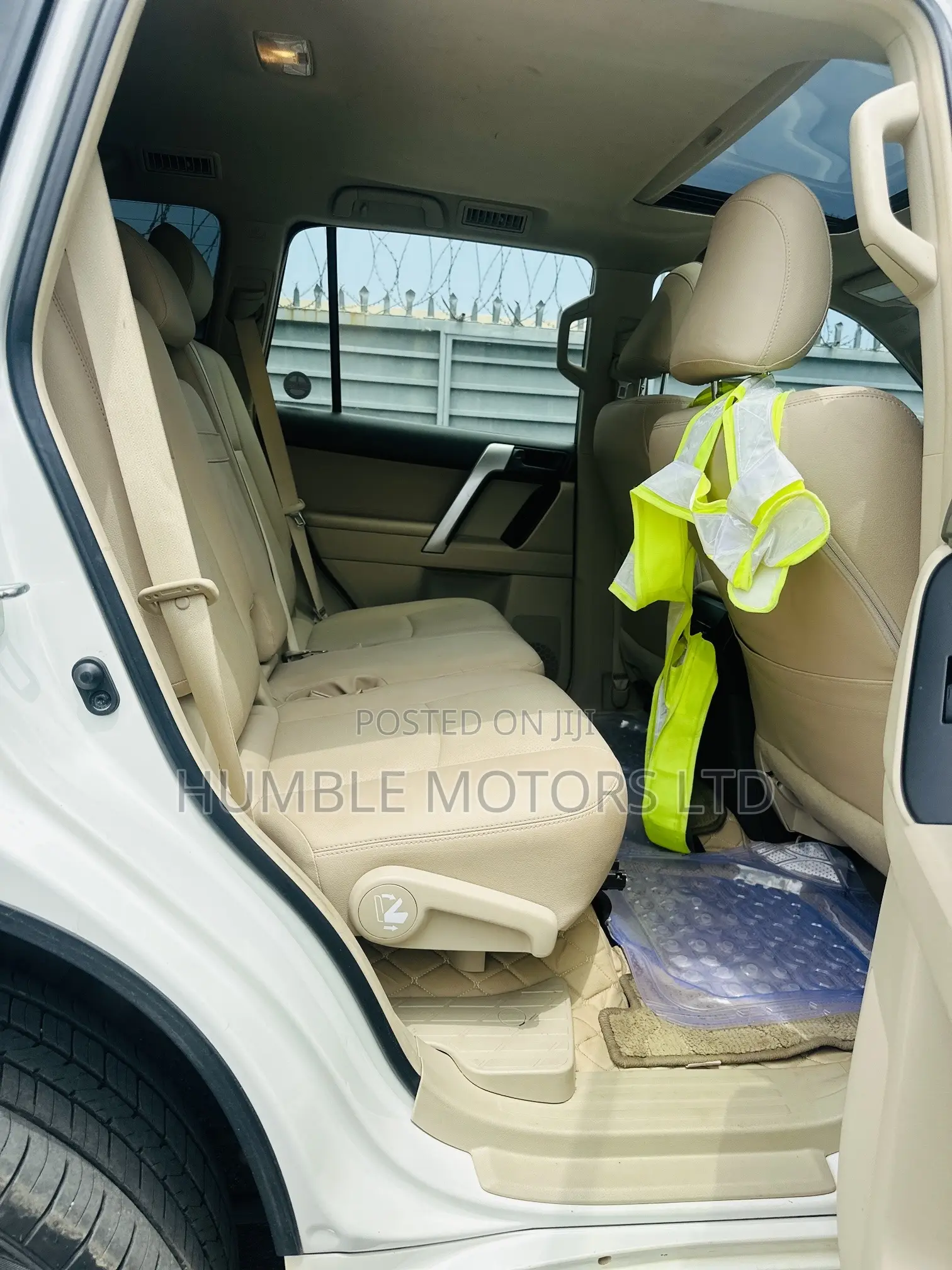 Toyota Land Cruiser Prado 2023