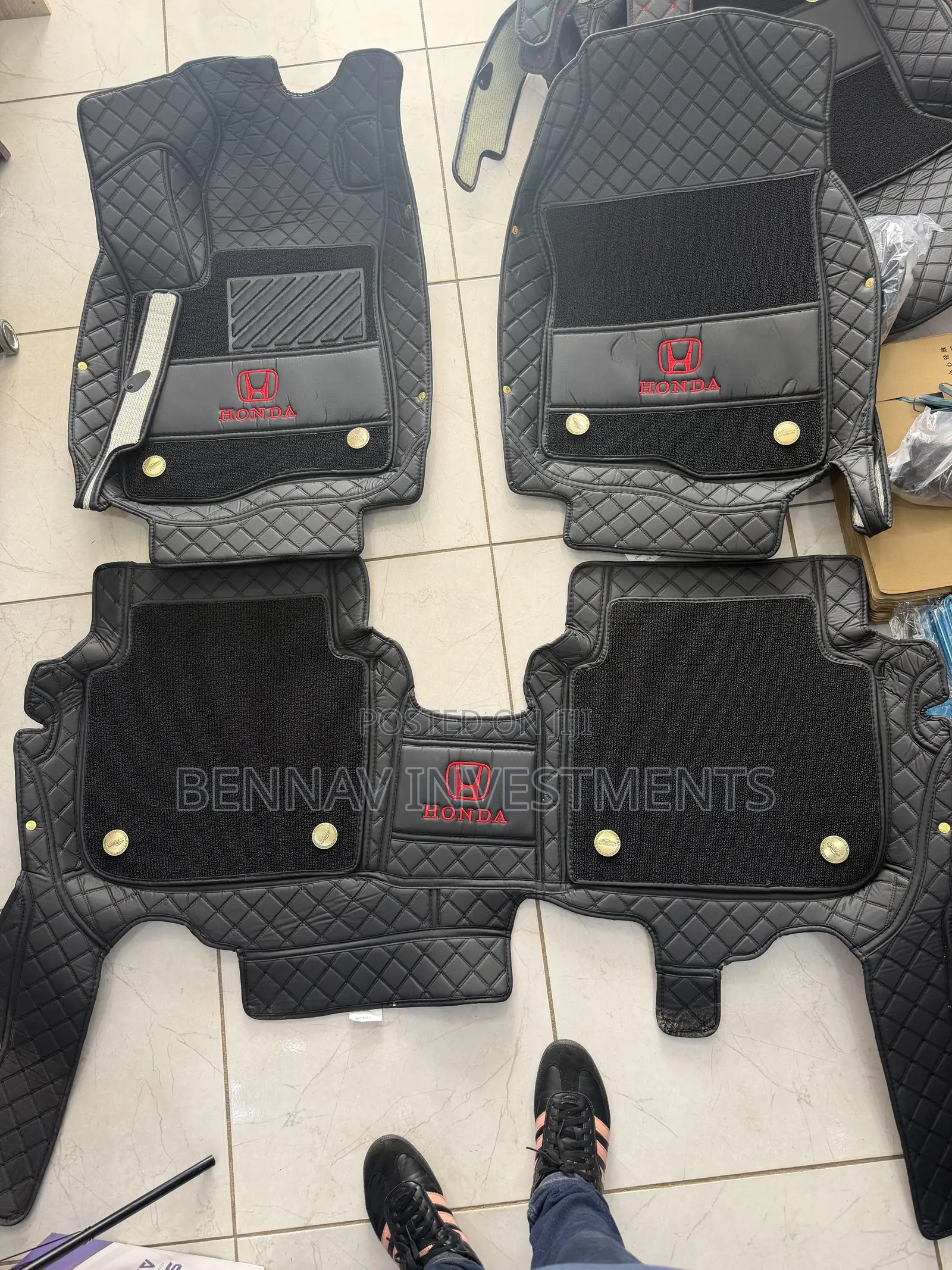 Honda CR-V 2023 to 2026 5D Premium Leather Floor Mat/Carpet