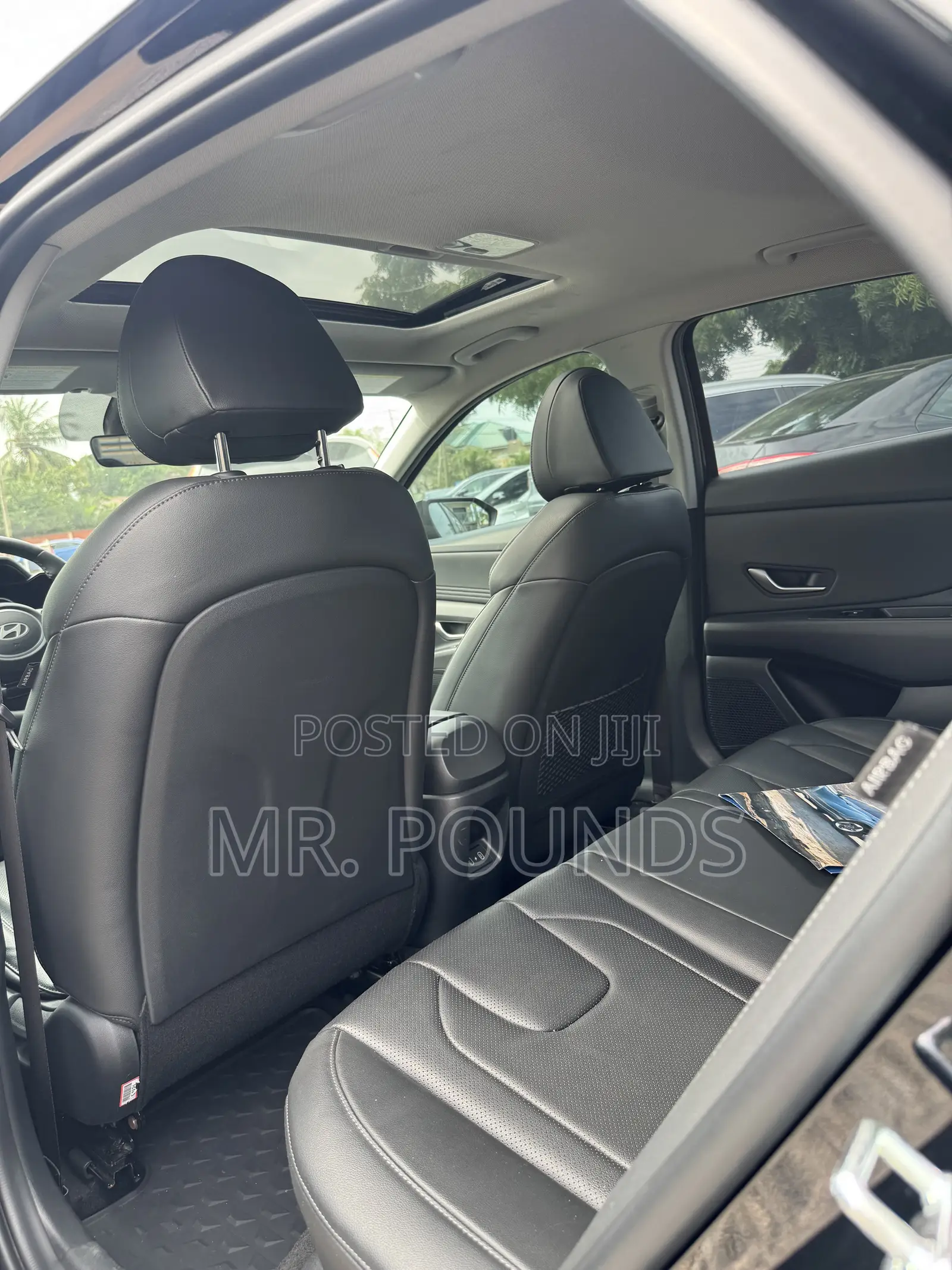Hyundai Elantra 2025 Black