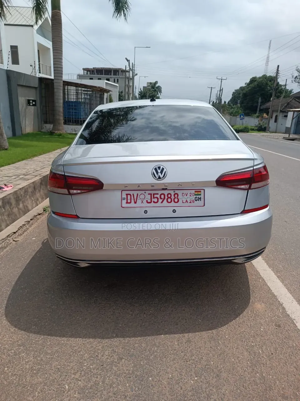 Volkswagen Passat 2021 Silver