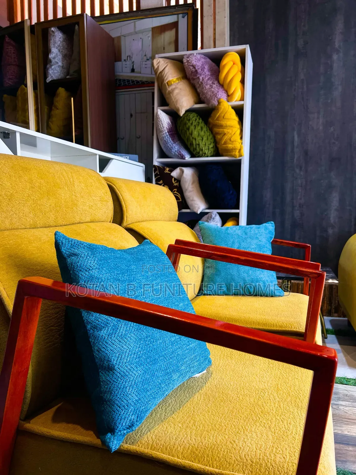 Vintage Sofa Set