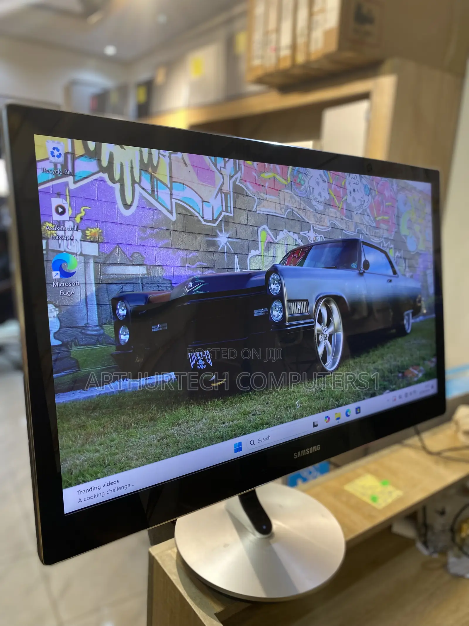 Samsung QHD Series 9, 27 Inch Gaming Monitor