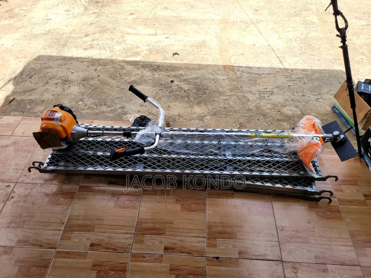 2-Stroke Gasoline Grass Trimmer/ Brush Cutter With 3 Blades
