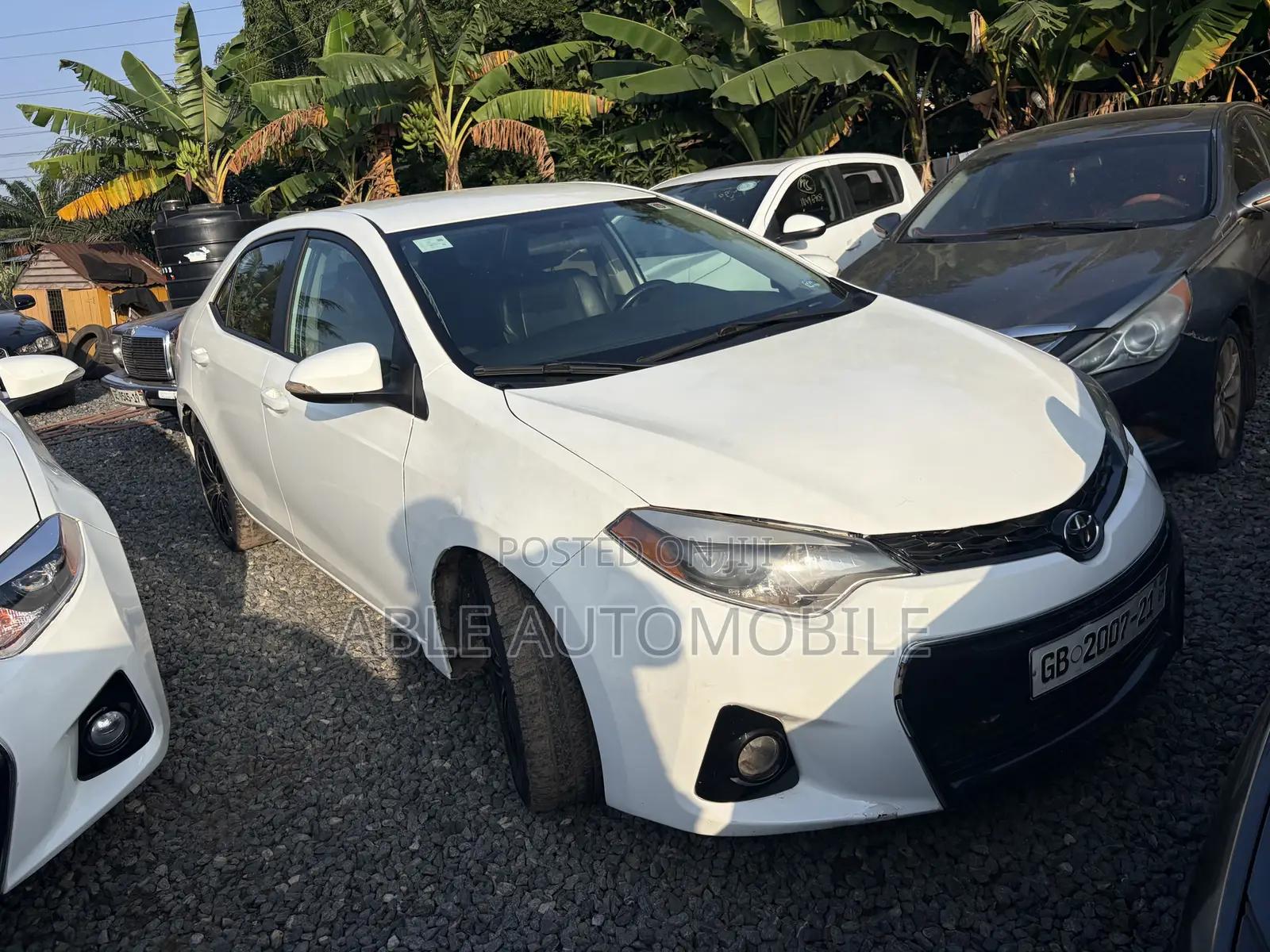 Toyota Corolla S 4dr Sedan (1.8L 4cyl CVT) 2016 White