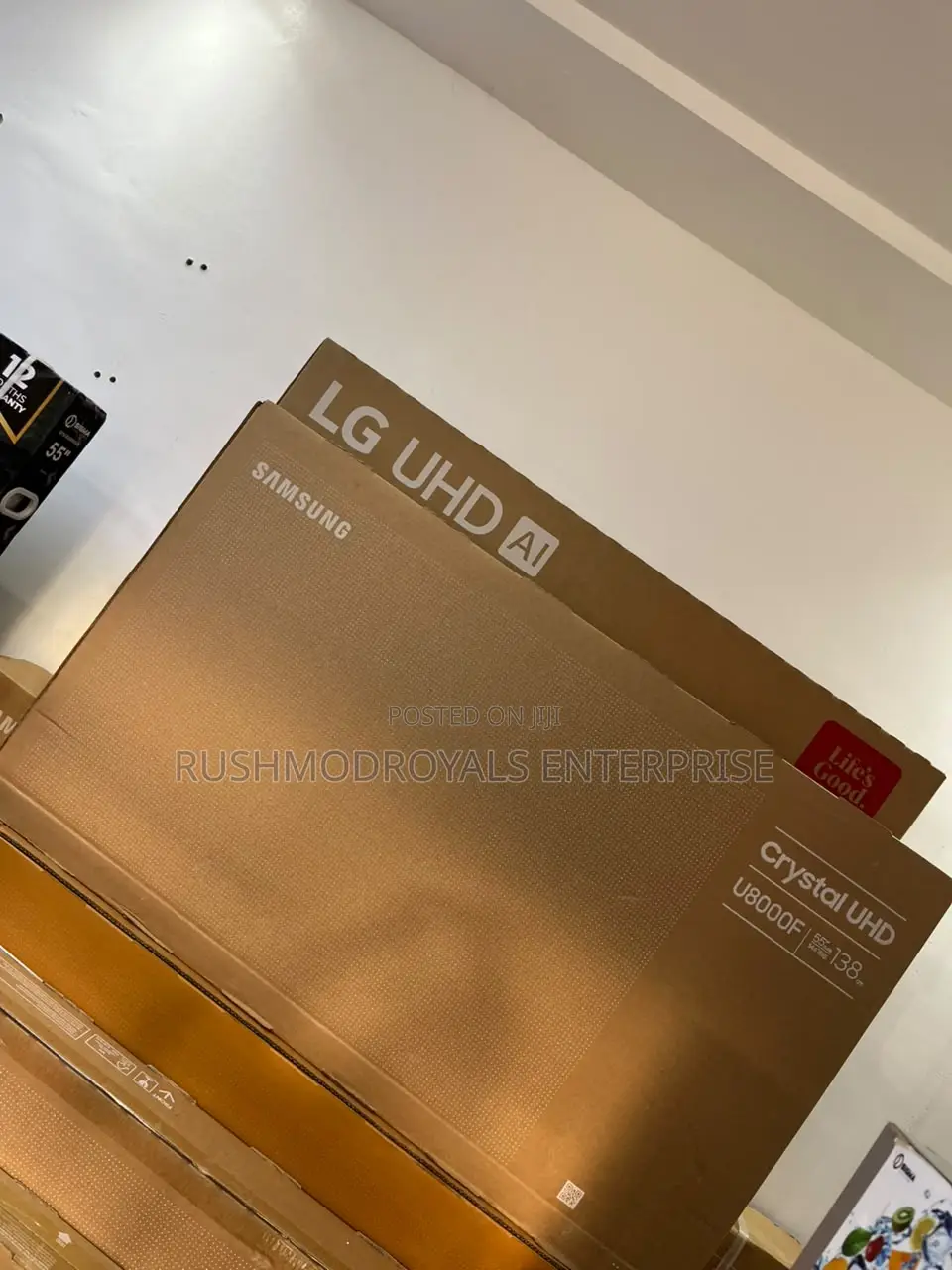 Samsung 55-Inch Class Crystal UHD U8000F Smart TV .