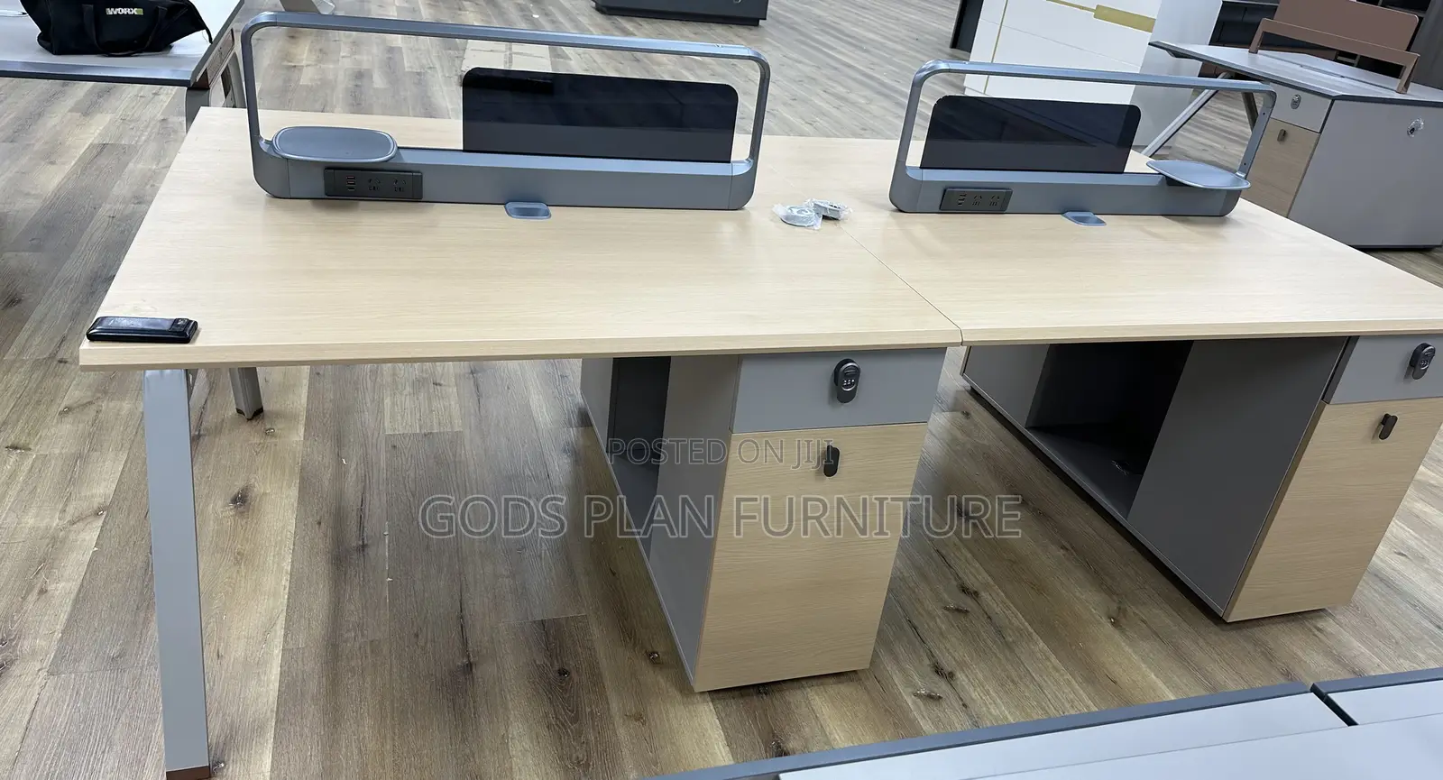 Workstation ( 5025B - 4)