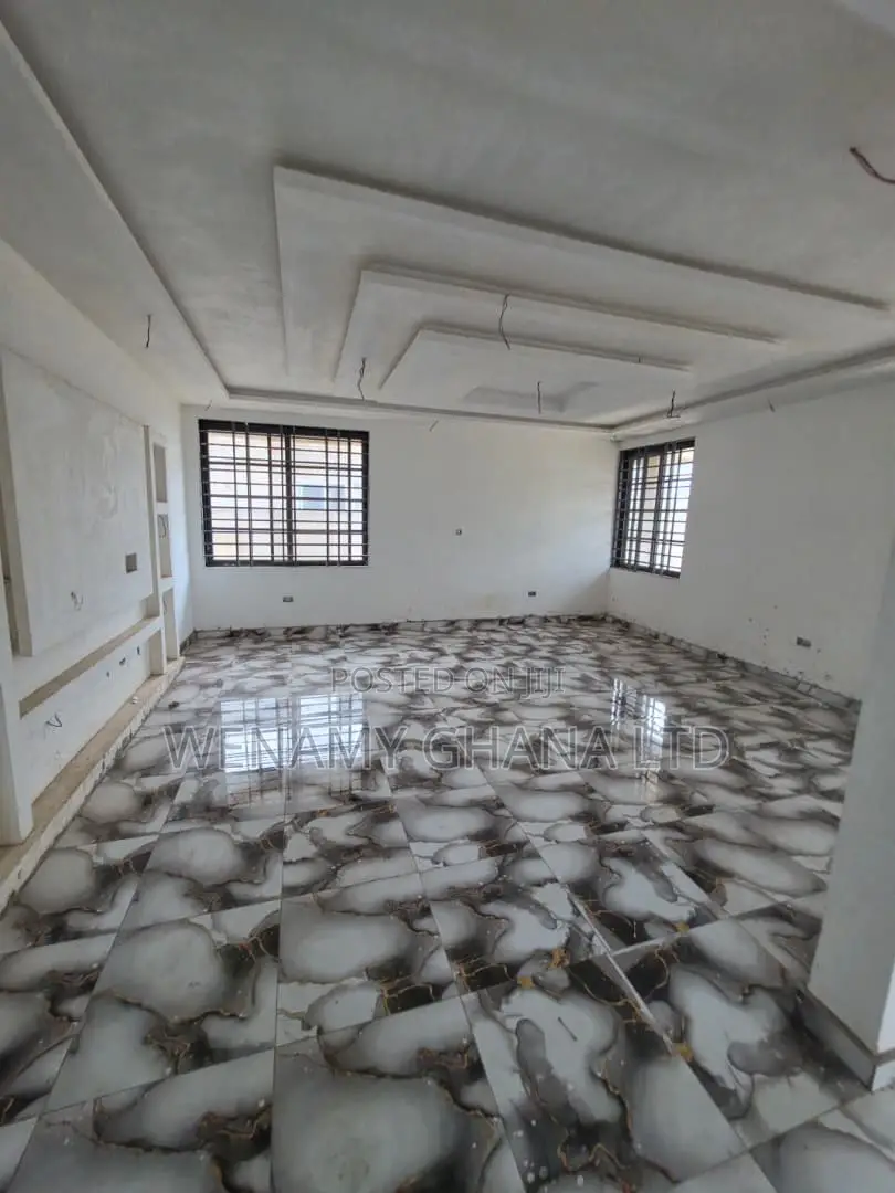 5bdrm House in Gbetsile, Accra Metropolitan for sale