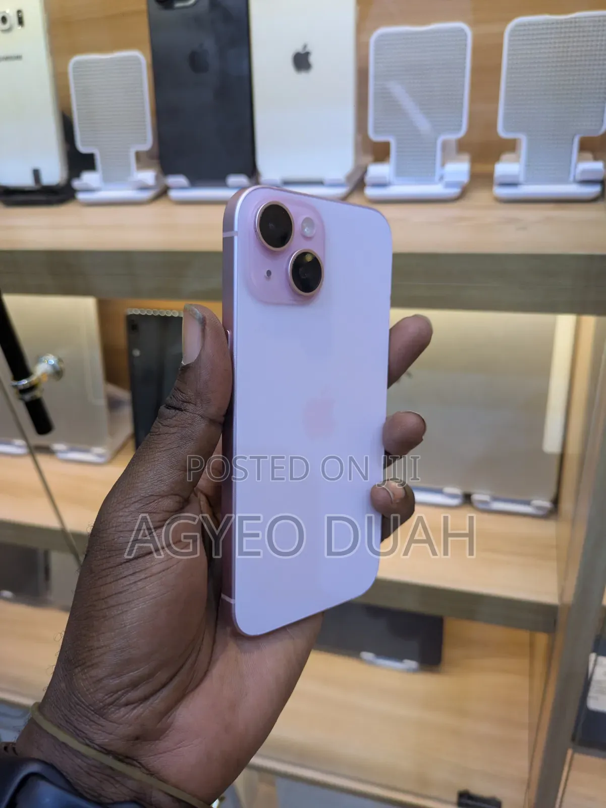 Apple iPhone 15 128 GB Pink