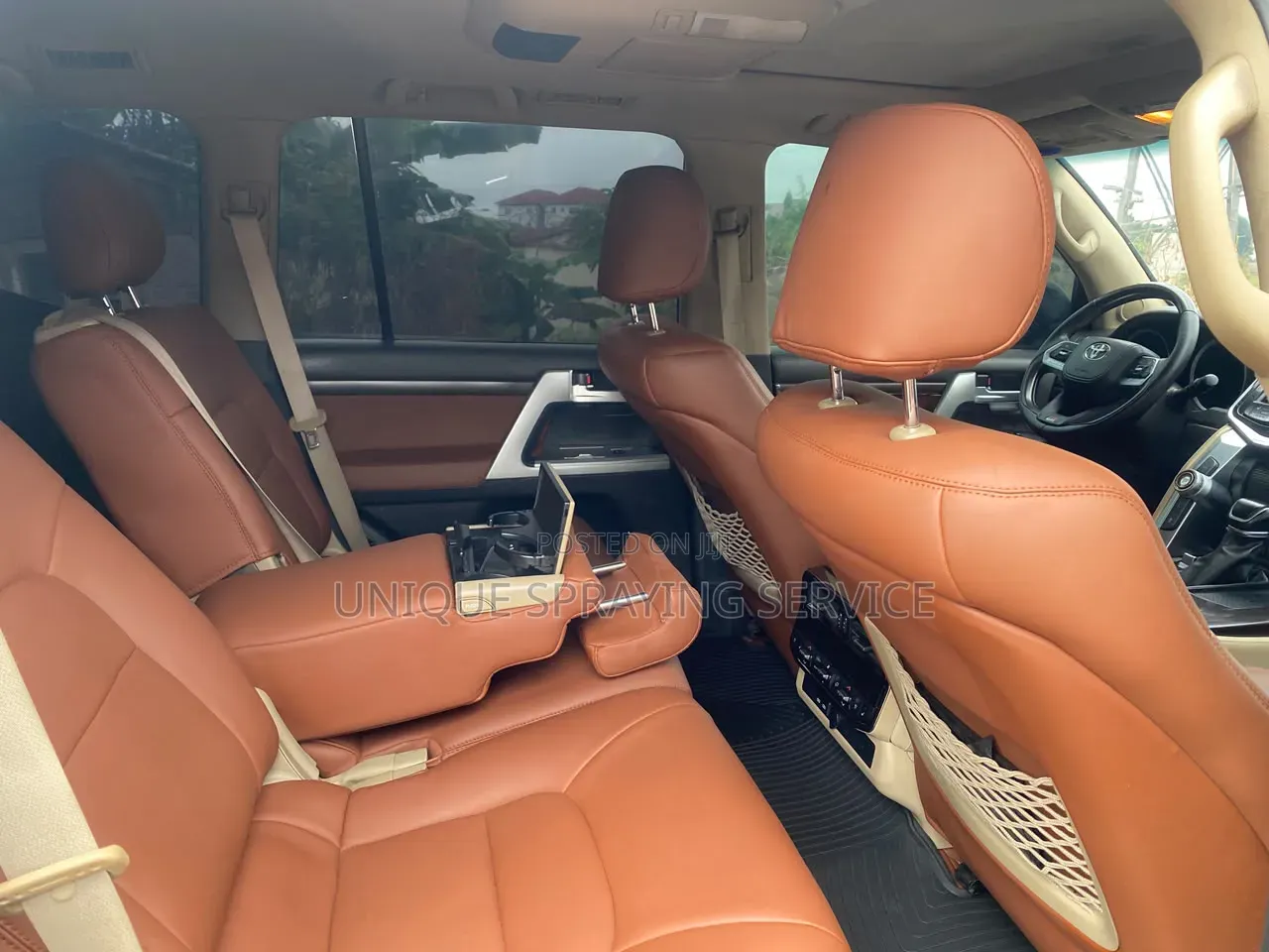 Toyota Land Cruiser 2010 Black