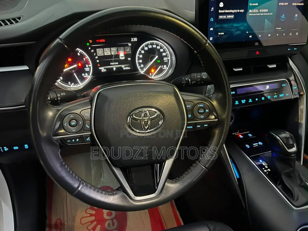 Toyota Venza Limited 2022 White