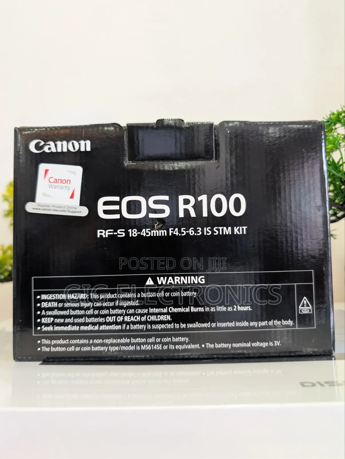 Canon EOS R100 Mirrorless Camera With 18-45mm Lens