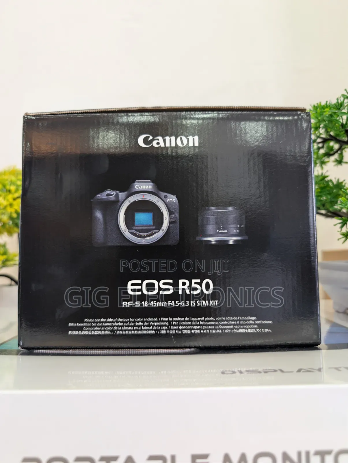 Canon EOS R50 Mirrorless Camera With 18-45mm Lens (Black)