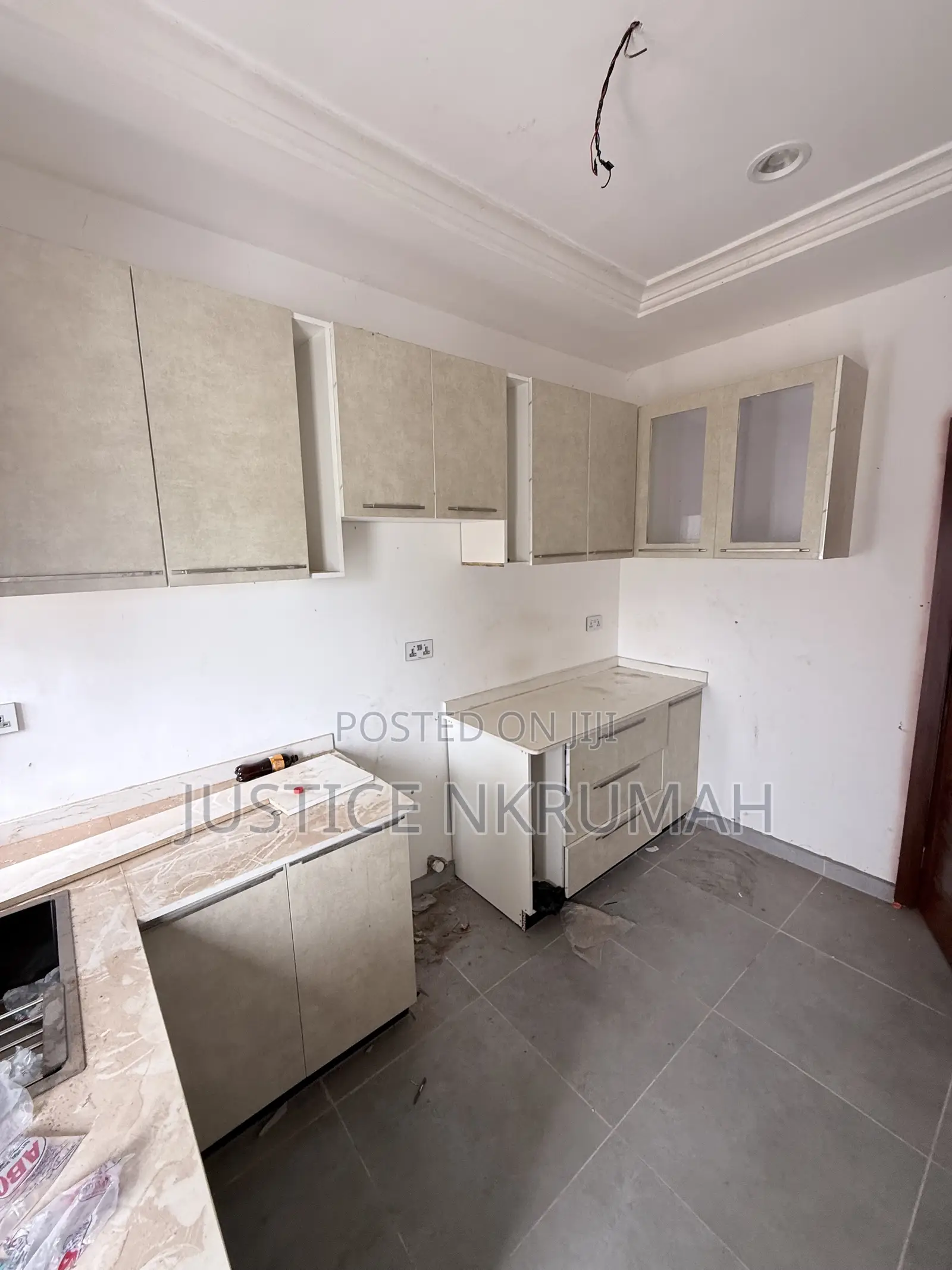 1bdrm Apartment in Mr. Justice Estate, Old Barrier for rent