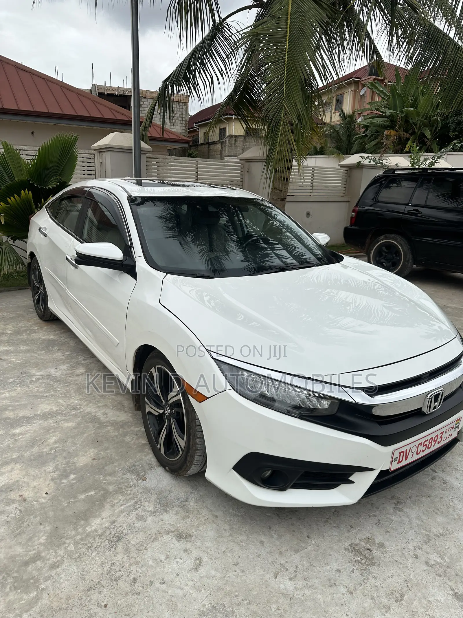 Honda Civic Touring 4dr Sedan (1.5L 4cyl) 2016 White