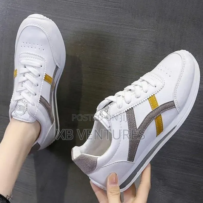 Street Style Women Casual Running Shoes