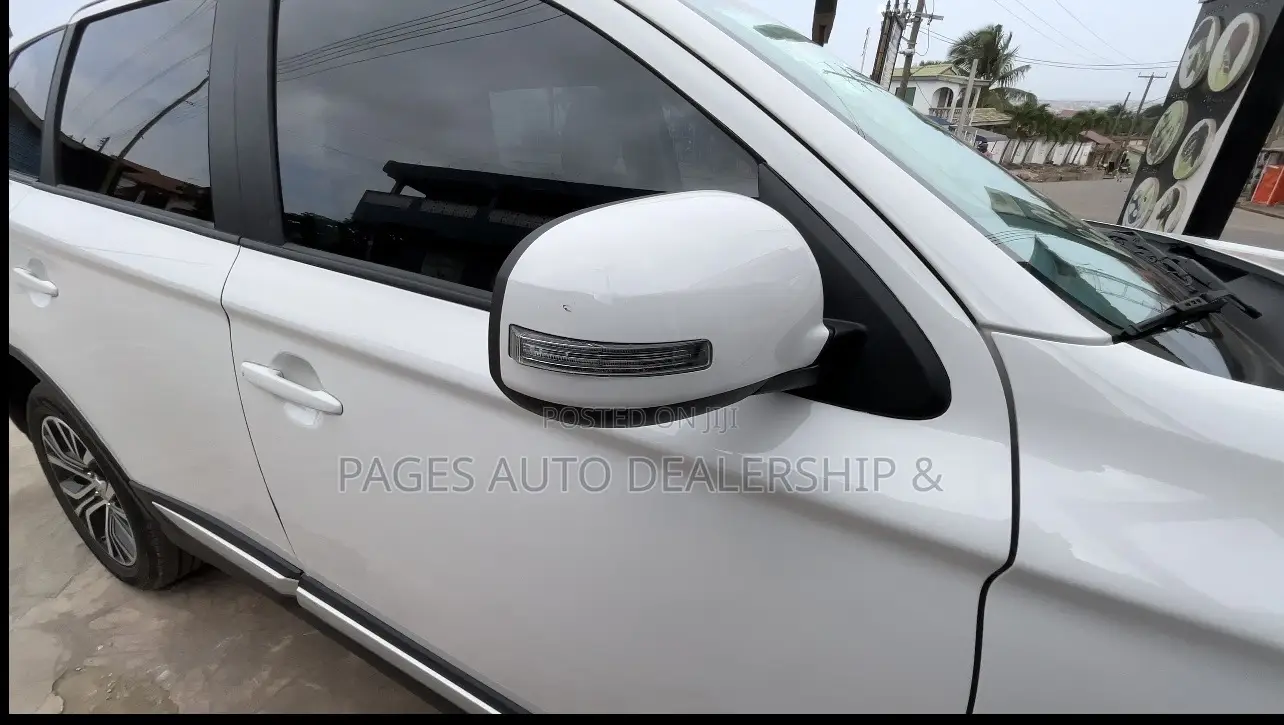 Mitsubishi Outlander SE FWD 2018 White