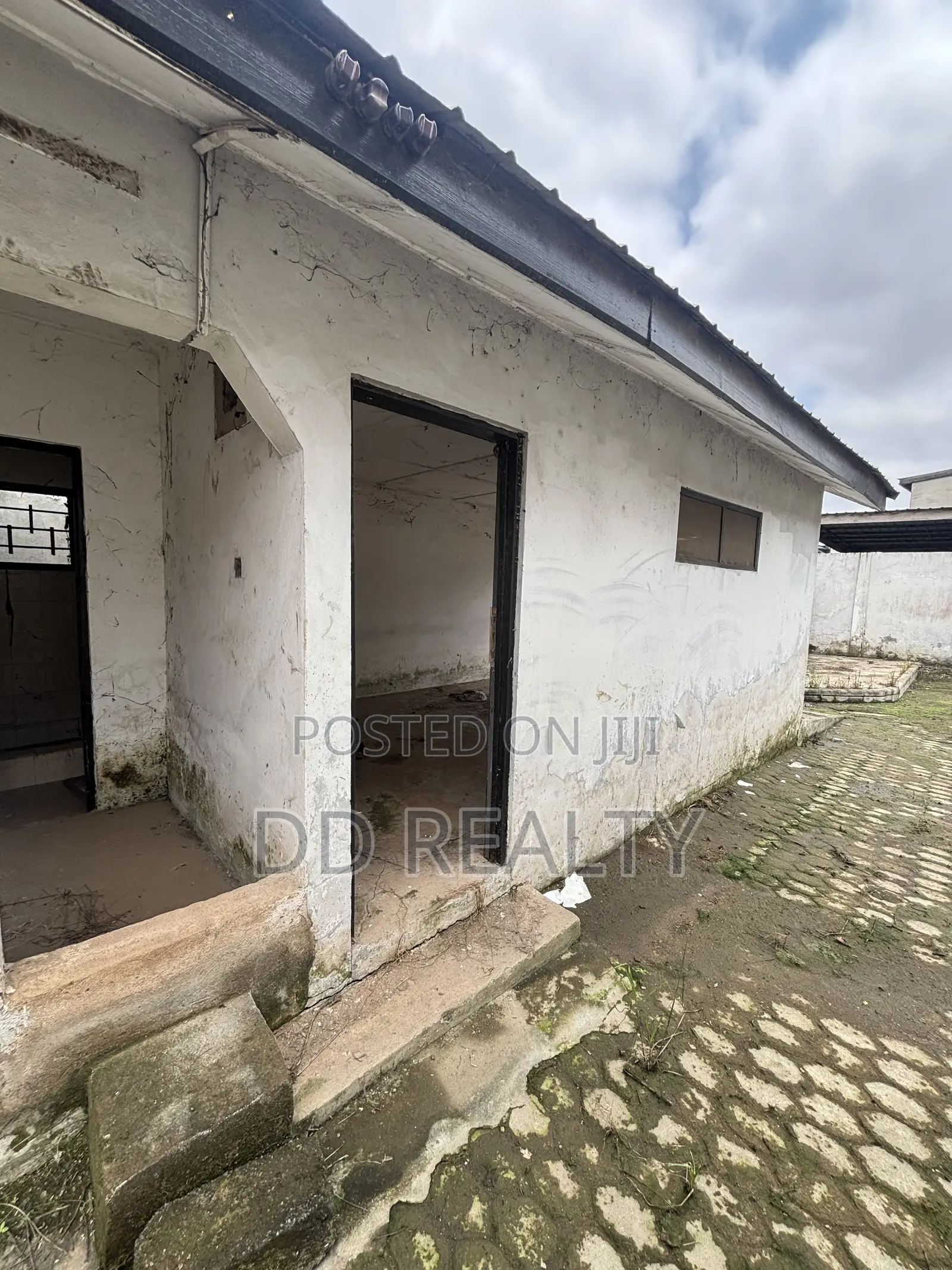 3bdrm House in Parakuo Estate for sale