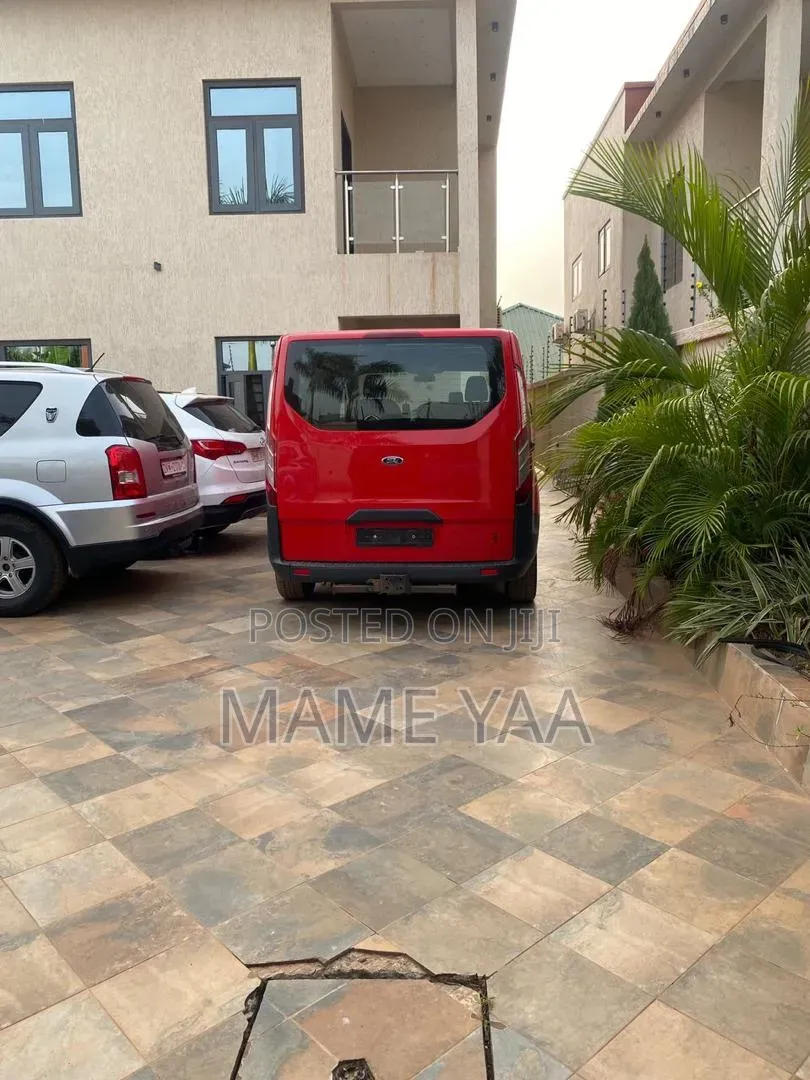 Ford Transit 2016 Red