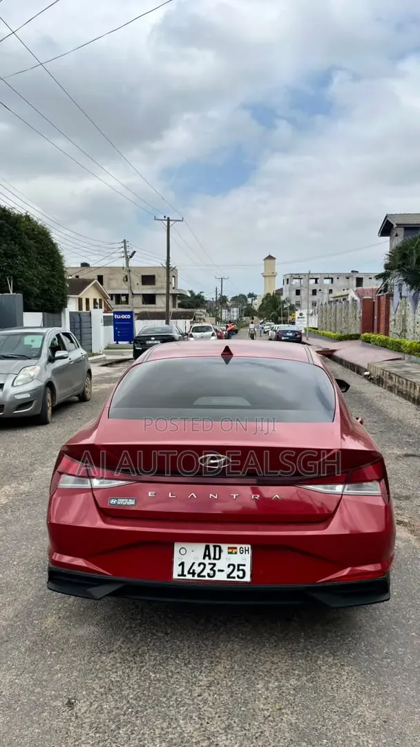 Hyundai Elantra SEL 2022 Red