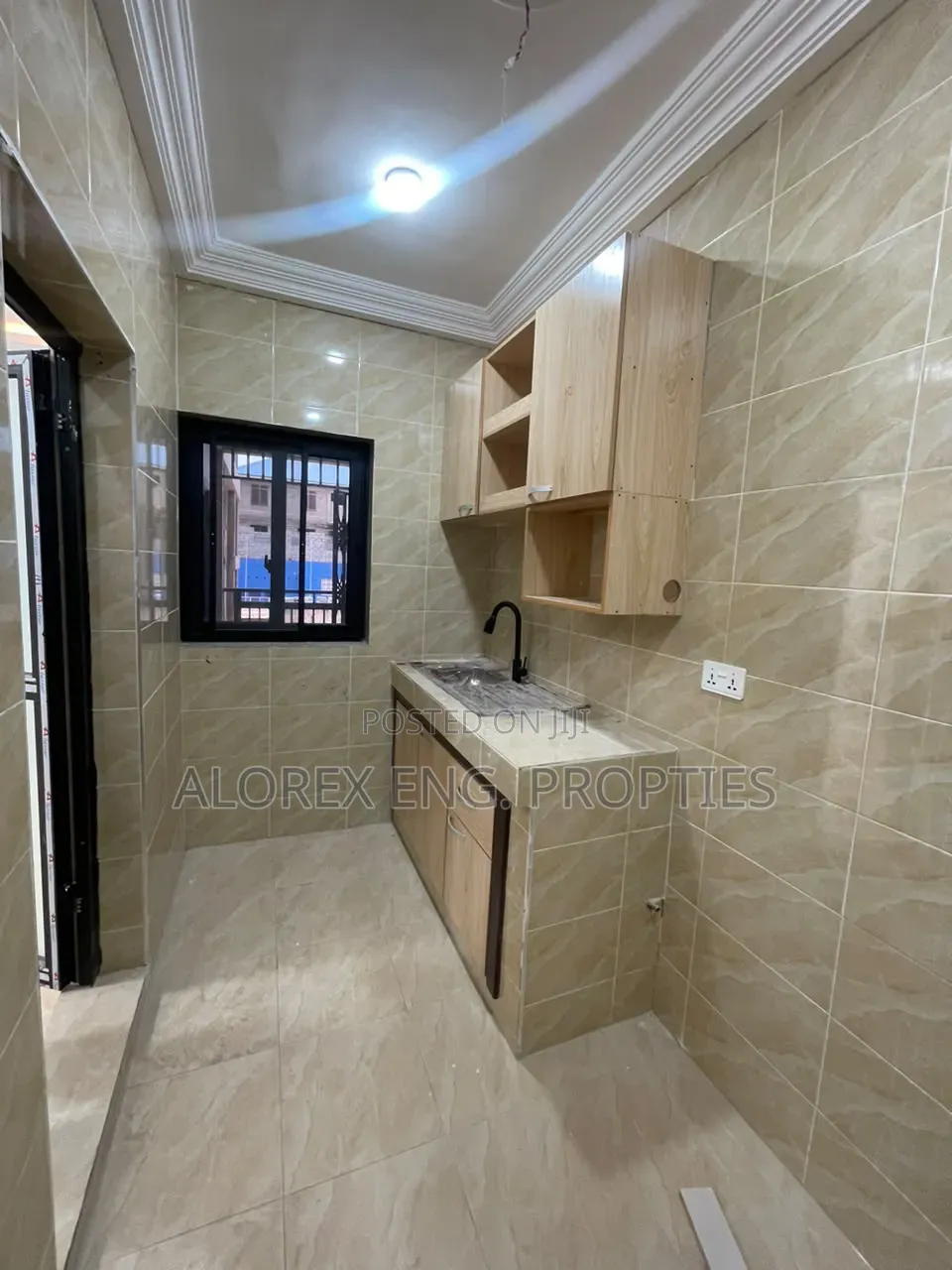 1bdrm Apartment in Medina, Un, Atraco for rent