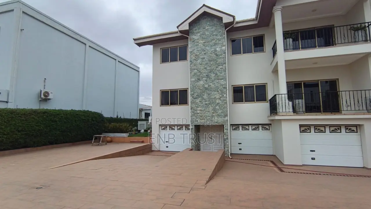 12bdrm Duplex in East Legon, A&C Mall Area for rent