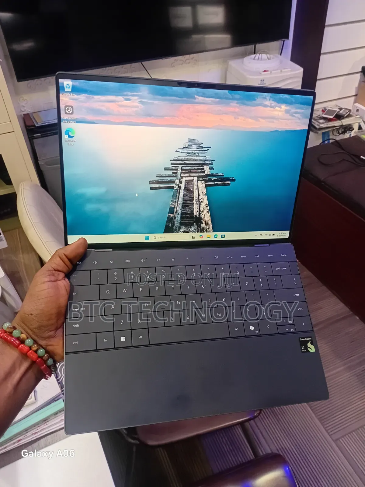 New Laptop Dell XPS 13 9345 16GB Qualcomm Snapdragon X Plus SSD 256GB