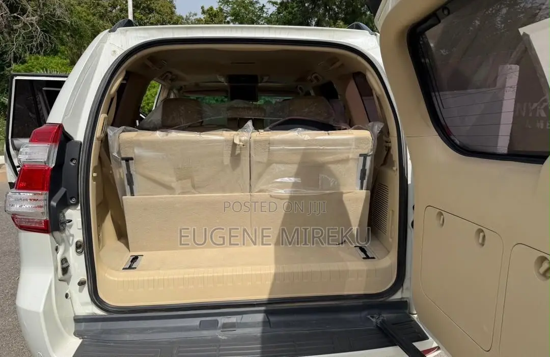 Toyota Land Cruiser Prado 2018 White