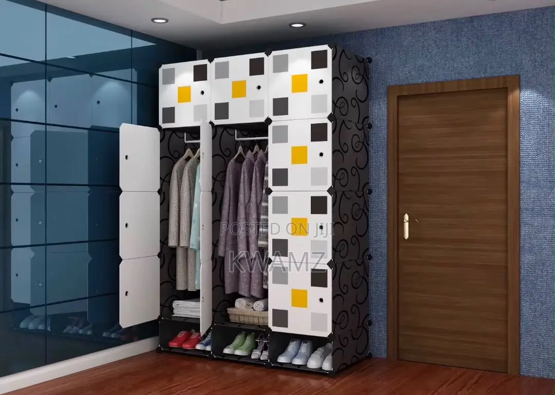 12 Cube Plastic Portable Wardrobe