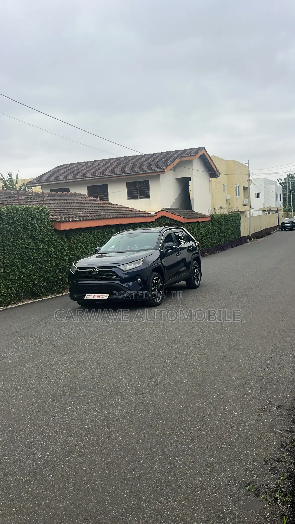 Toyota RAV4 XLE AWD 2020 Blue