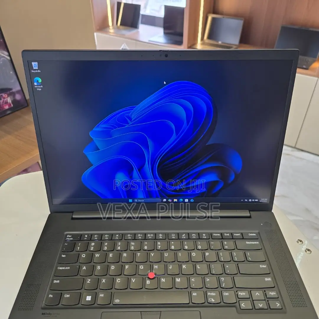 Laptop Lenovo ThinkPad P1 Gen4 16GB Intel Core i7 SSD 512GB