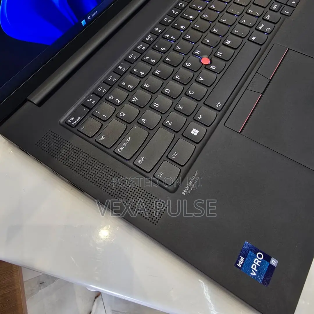 Laptop Lenovo ThinkPad P1 Gen4 16GB Intel Core i7 SSD 512GB