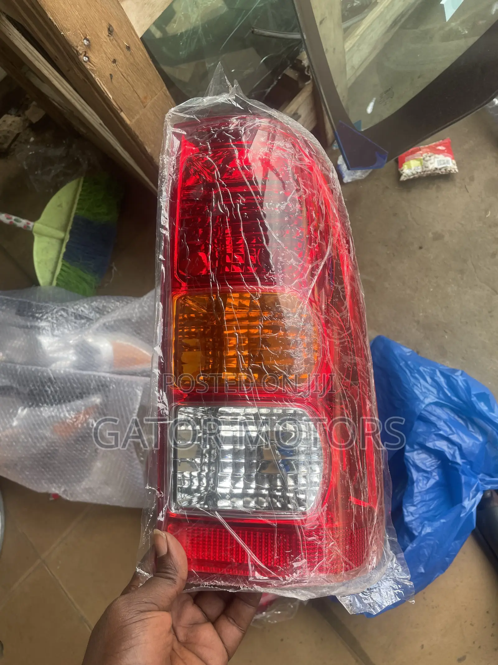 Hilux Vigo 2003 2004 2005 2006 2007 2008 2009 2010 Tail Light Yellow