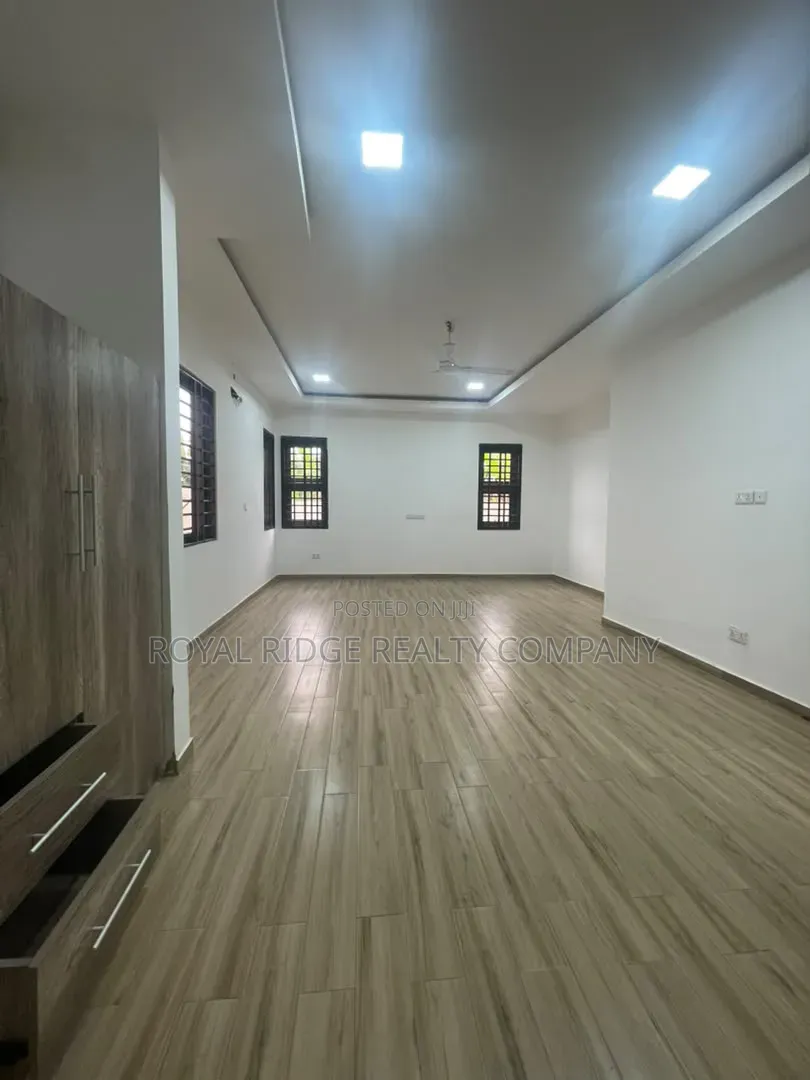 2bdrm Apartment in School Junction, Accra Metropolitan for rent