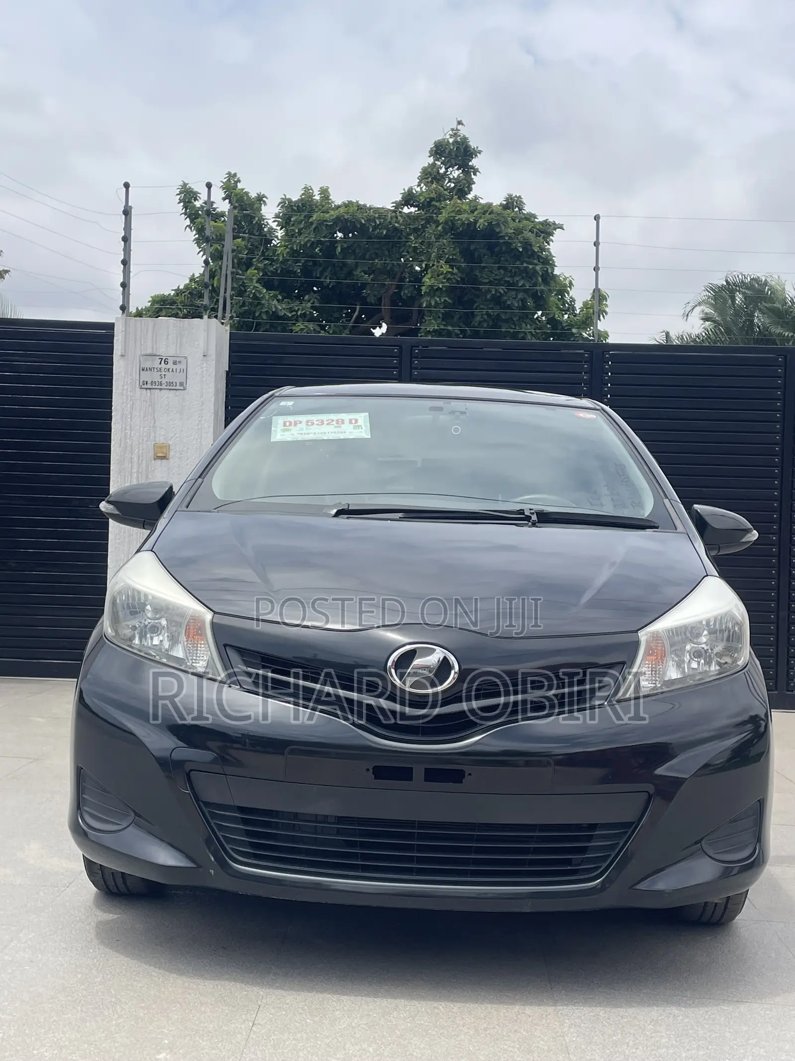 Toyota Vitz 1.3 AWD 3dr 2013 Black
