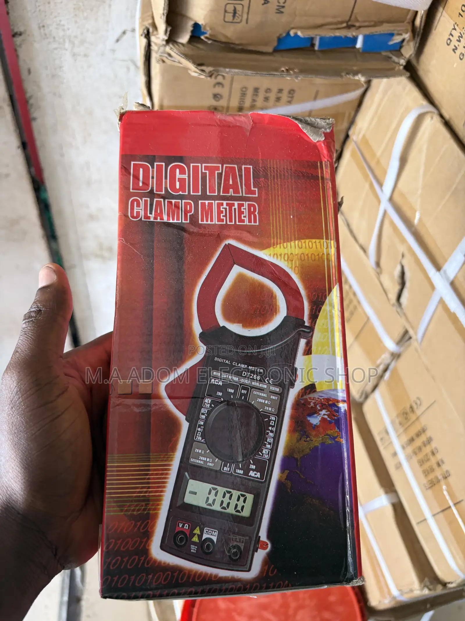Digital Clamp Meter Dt266