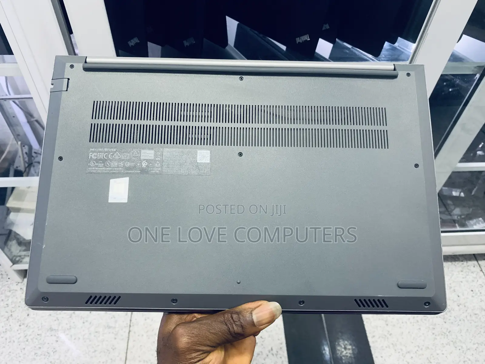 Laptop Lenovo ThinkBook 15 16GB AMD Ryzen 3 SSD 256GB