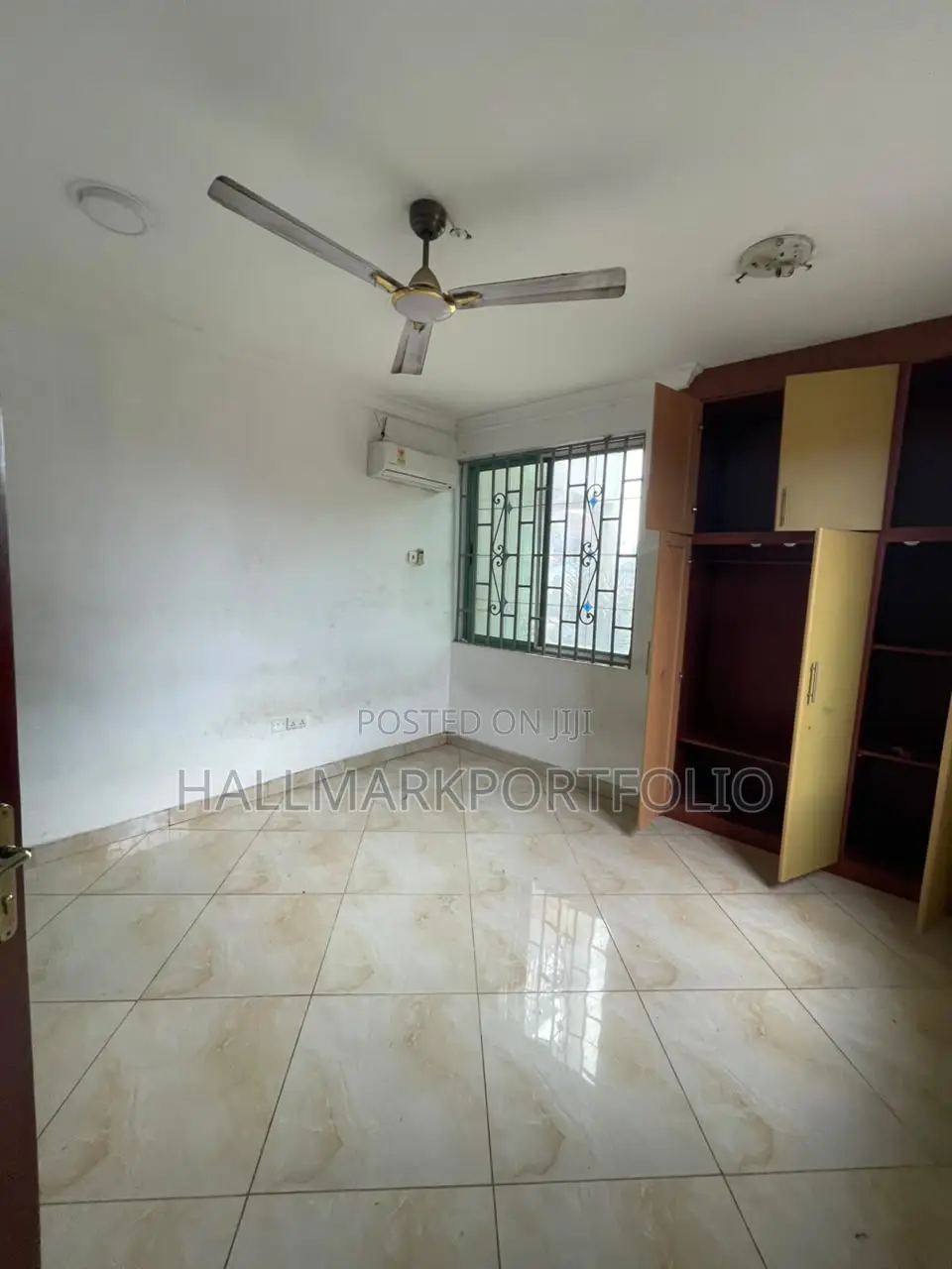 3bdrm Apartment in Madina New Road for rent