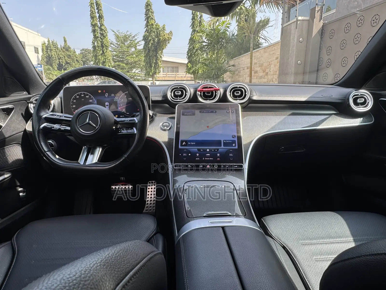 Mercedes-Benz C300 2023 White
