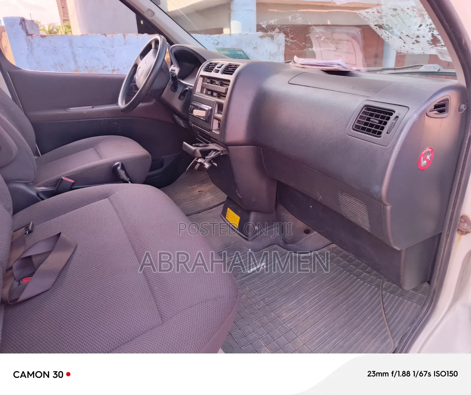 Toyota HiAce 2010 White