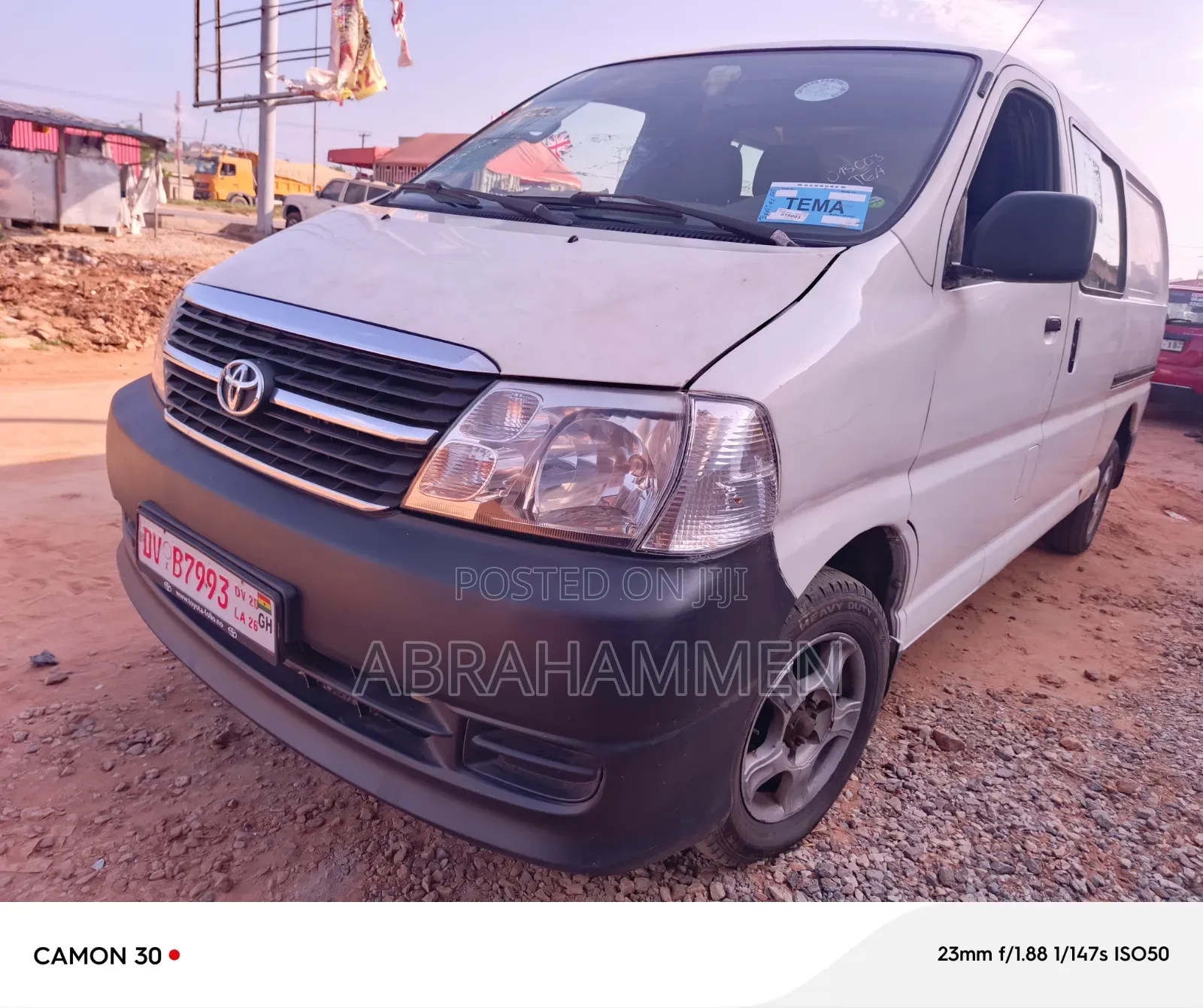 Toyota HiAce 2010 White