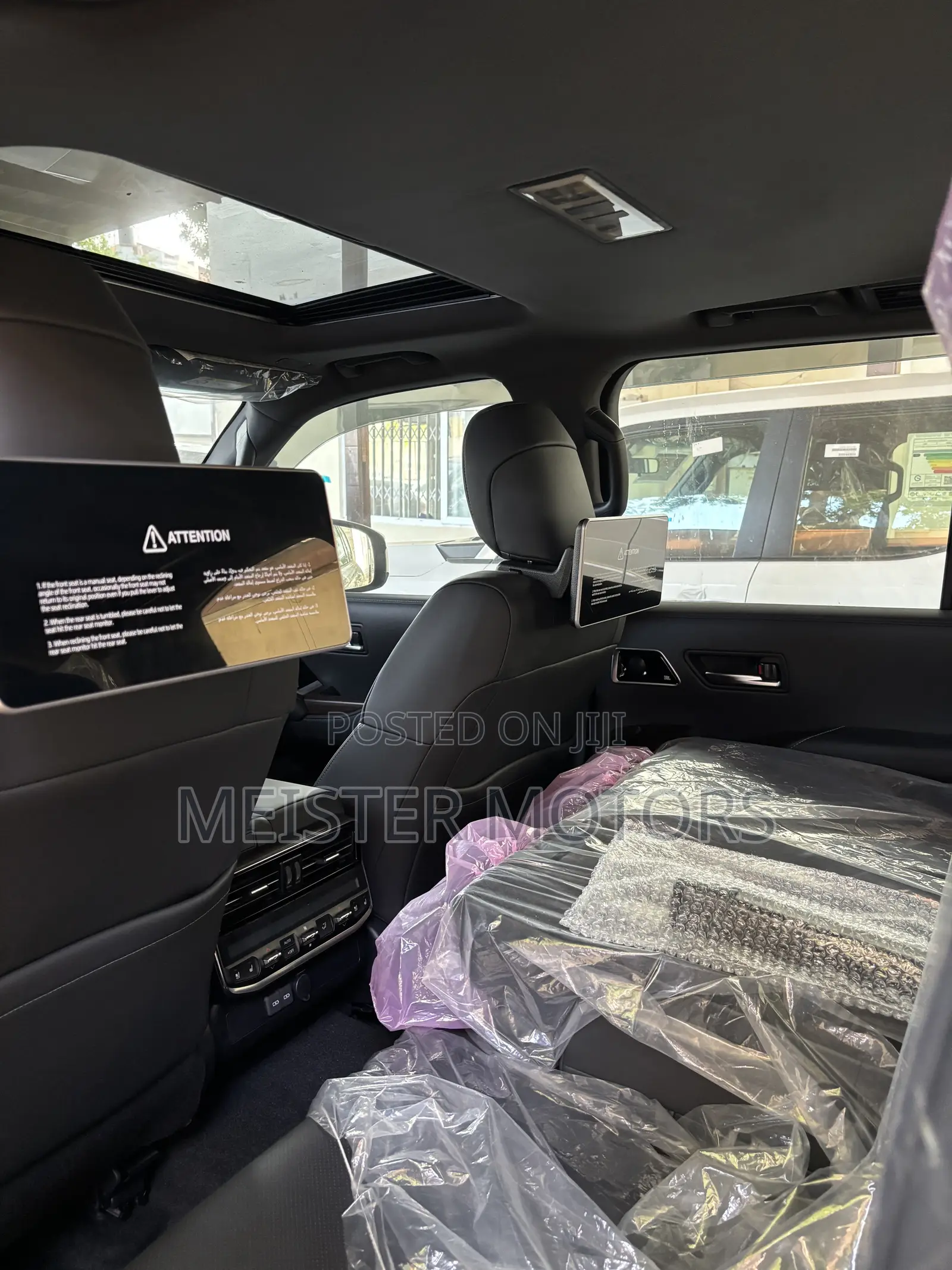New Toyota Land Cruiser LC300 2024 White