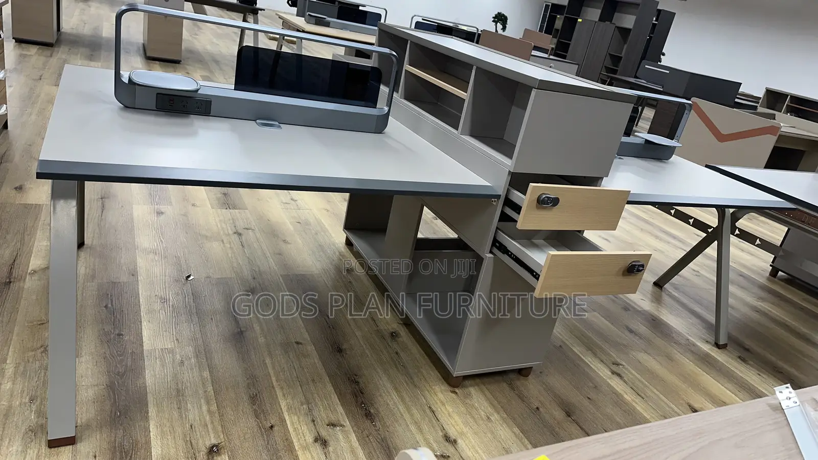 Workstation ( 5018B - 4)
