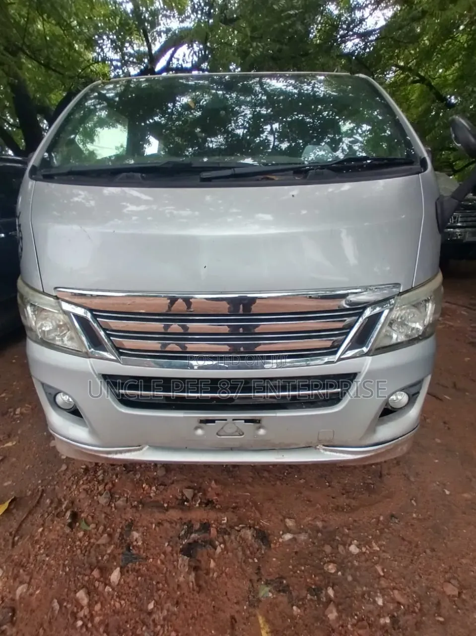 Toyota HiAce 2014 White