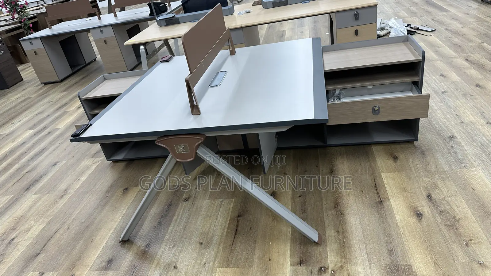 Workstation (29a2-2)