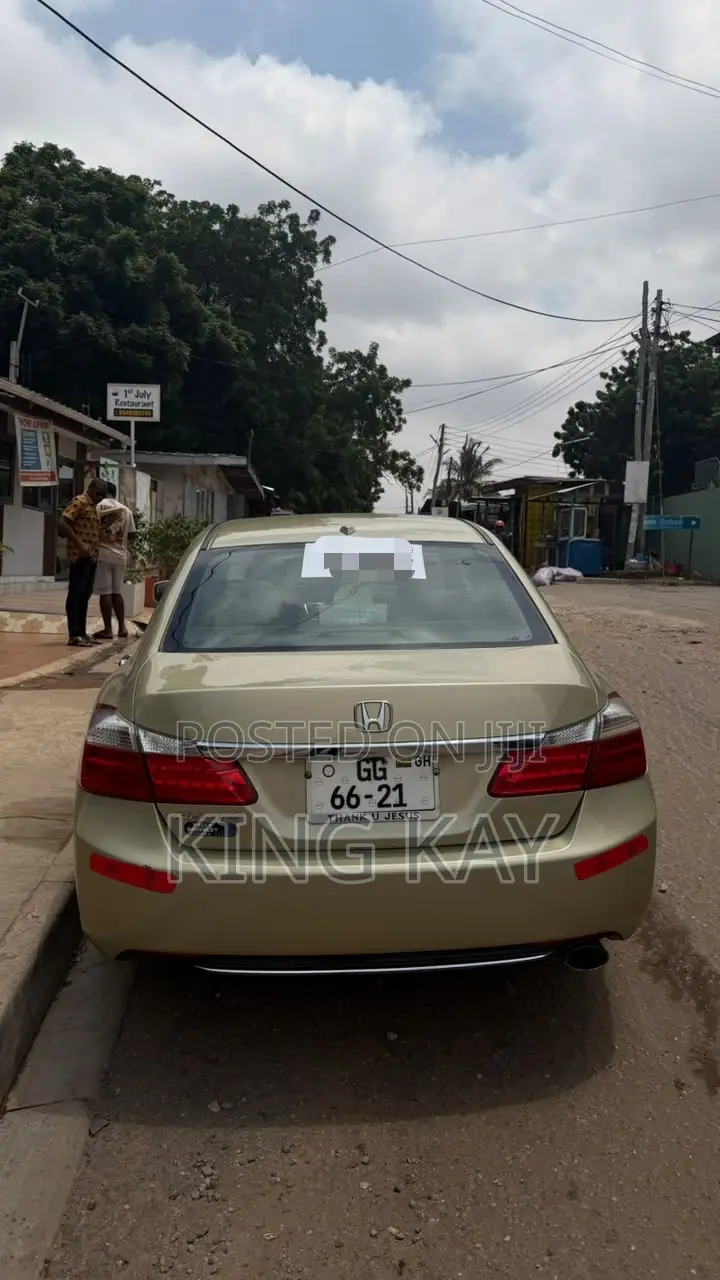 Honda Accord LX 4dr Sedan FWD (2.4L 4cyl 2A) 2013