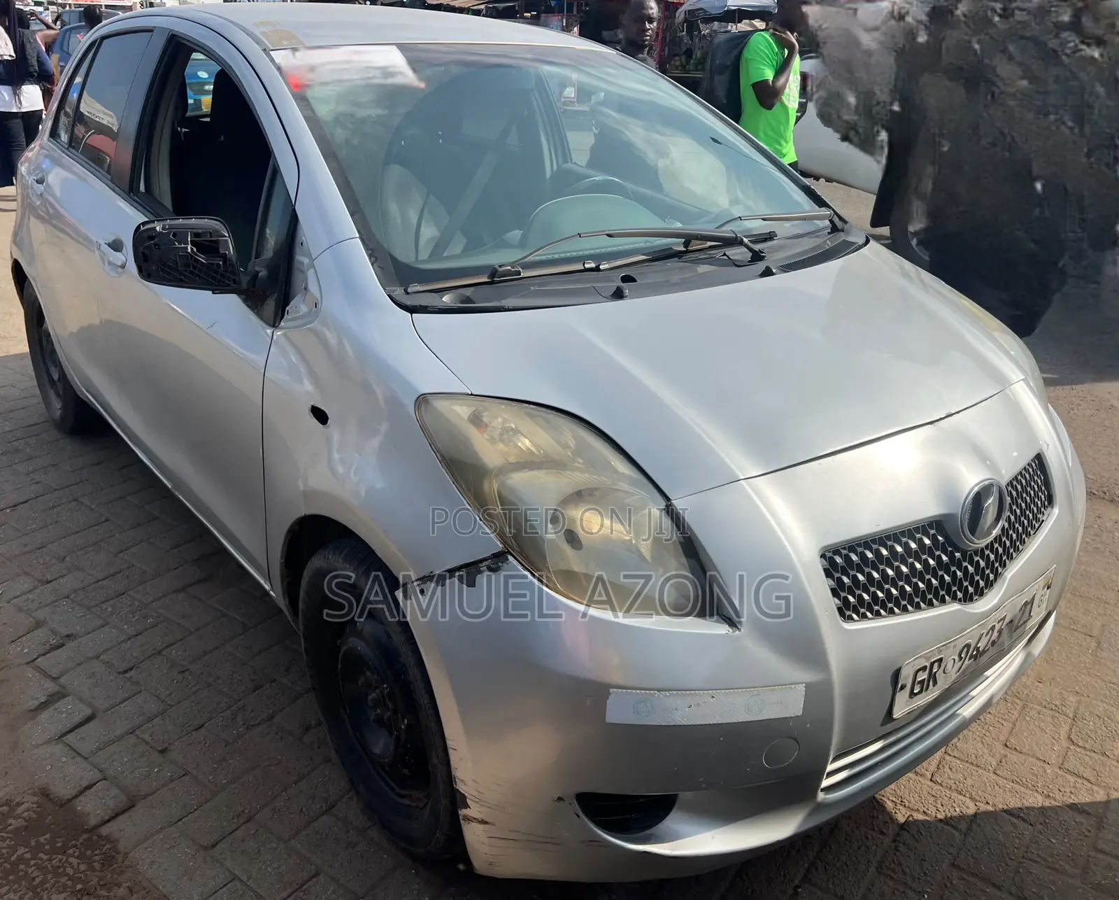 Toyota Vitz 1.3 AWD 3dr 2010 Silver
